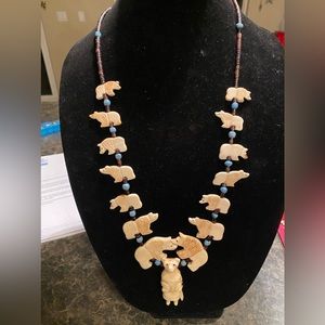 Fetish Bear stone necklace - Beautiful